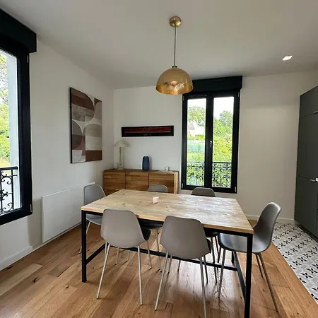 Maison Proche Vue Σπίτι διακοπών *